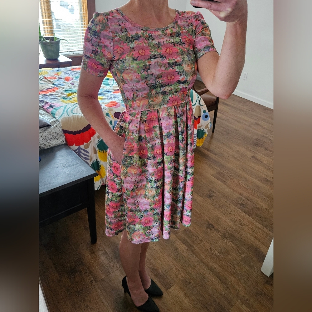 Pink Floral Midi Dress - Picture 3 of 13